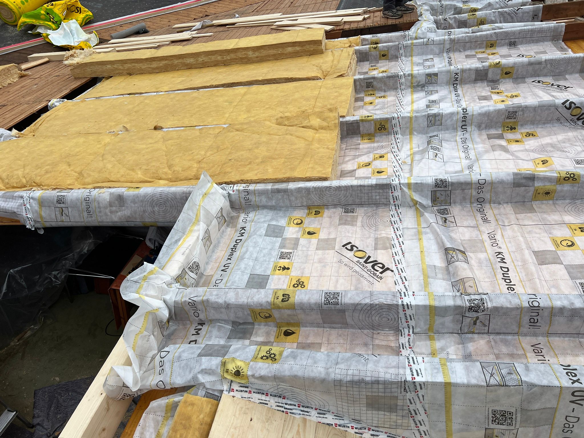 Sanierung mit Ziegelblech und Trapezblech